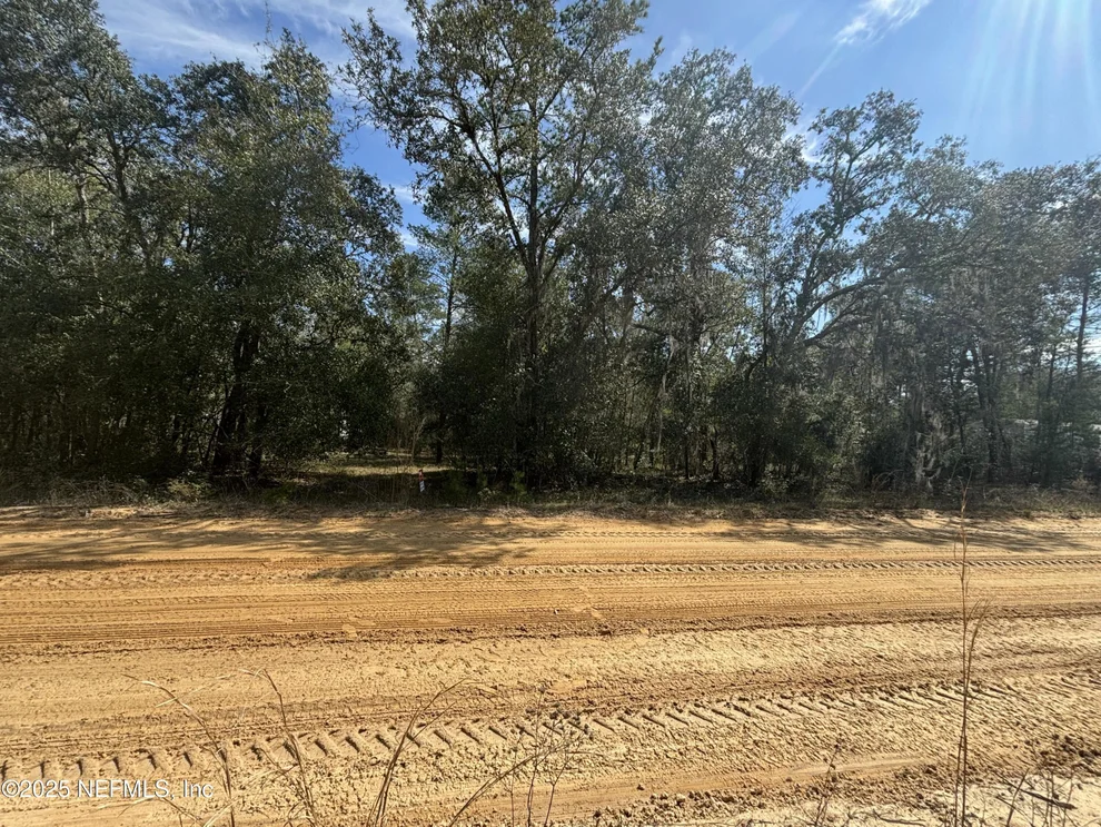 Unit for sale at 0000 DAVID Avenue, Interlachen, FL 32148