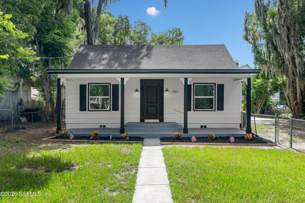 Unit for sale at 621 S 18TH Street, Palatka, FL 32177