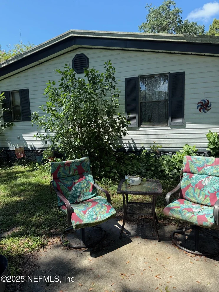 Unit for sale at 226 CLEARWATER Road, Satsuma, FL 32189