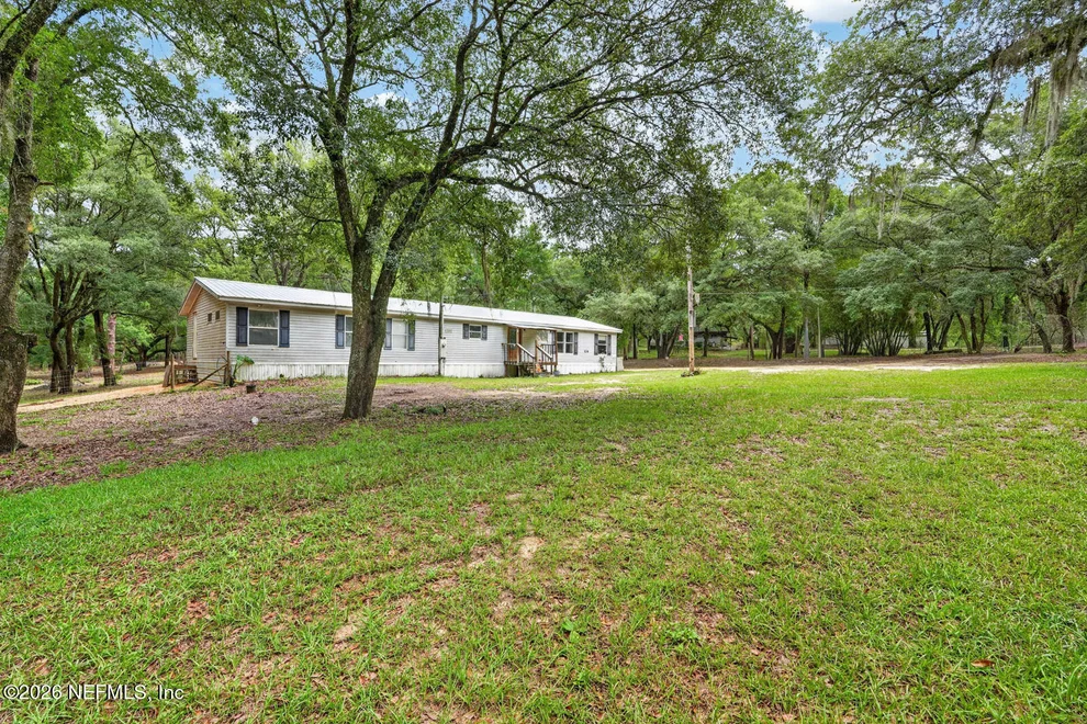 Unit for sale at 134 WINDY HILLS Road, Hawthorne, FL 32640