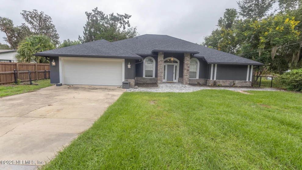 Unit for sale at 241 SE 5TH Avenue, Melrose, FL 32666