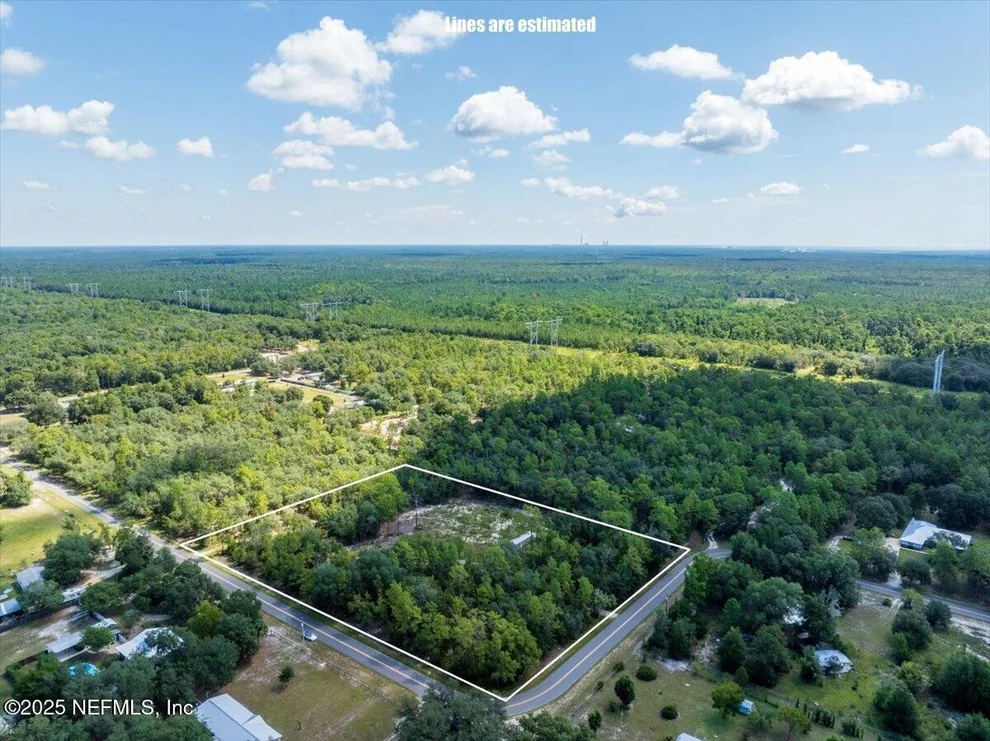 Unit for sale at 124 DAREN Drive, Palatka, FL 32177