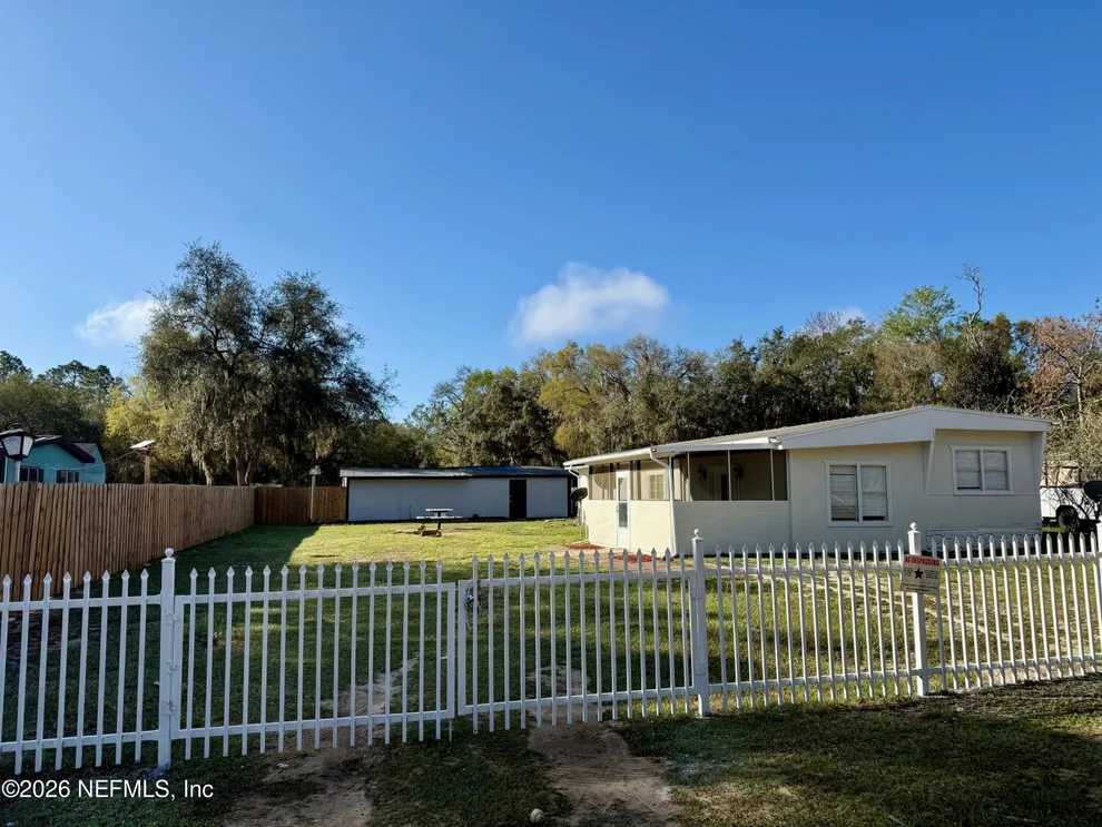 Unit for sale at 109 MARTINDALE Avenue, Interlachen, FL 32148
