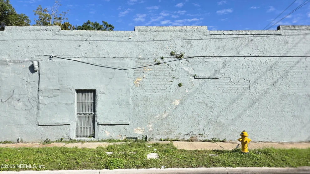 Unit for sale at 3104 MYRTLE Avenue N, Jacksonville, FL 32209