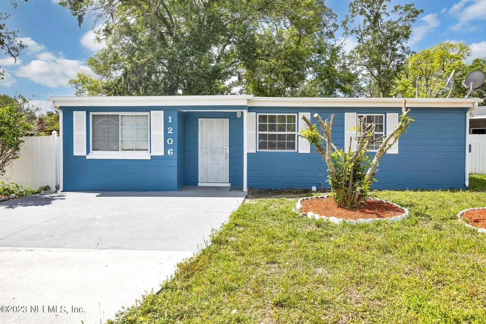 Unit for sale at 1206 BRIARCLIFF Road S, Jacksonville, FL 32218