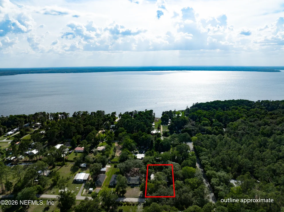 Unit for sale at 1546 SE 4TH Avenue, Melrose, FL 32666