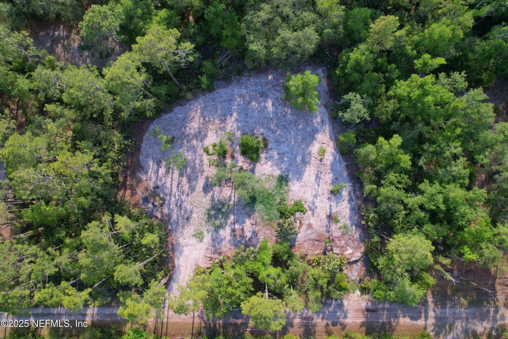 Unit for sale at 121 STELLA Road, Georgetown, FL 32139