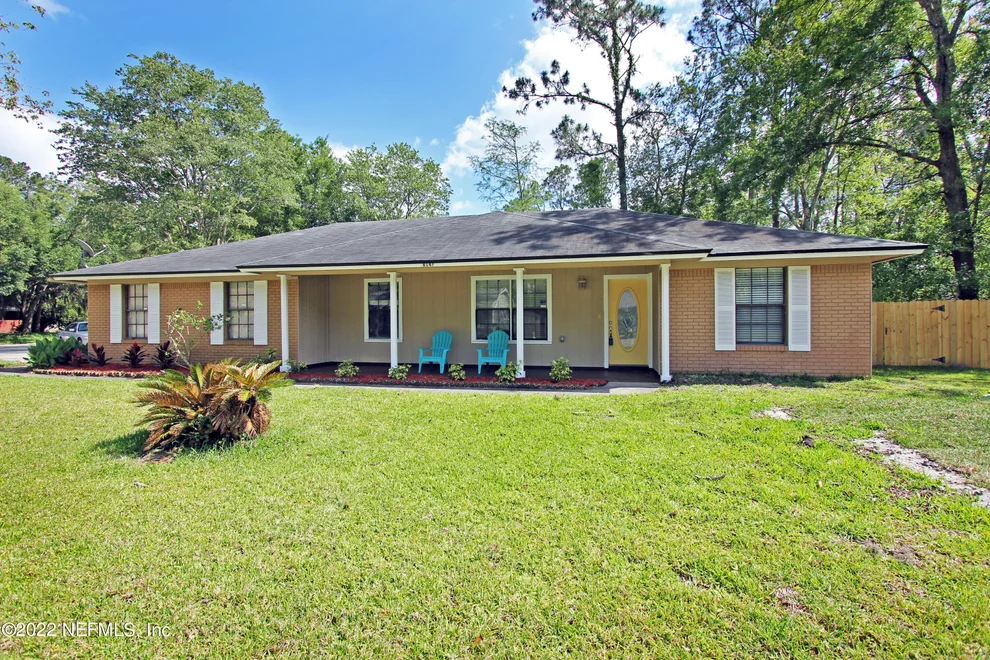 Unit for sale at 8147 WEYBRIDGE Drive, Jacksonville, FL 32244
