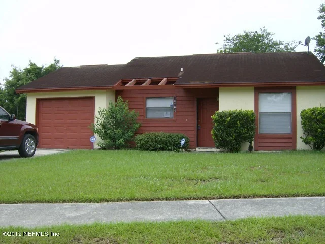 Unit for sale at 10704 Meadowlea Circle W, Jacksonville, FL 32218