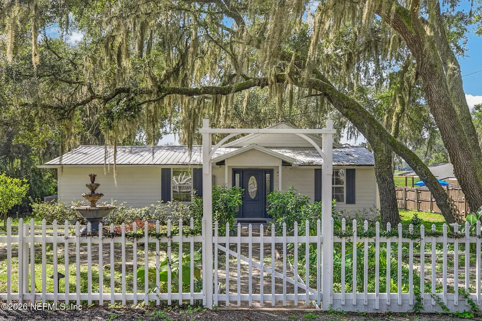 Unit for sale at 5927 WHITE SANDS Road, Keystone Heights, FL 32656