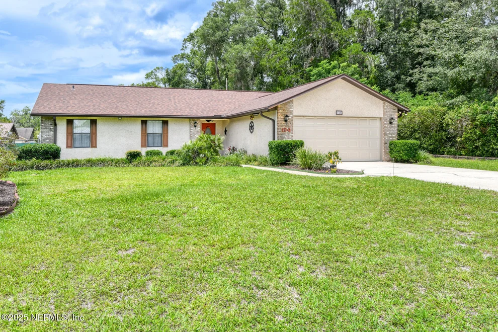Unit for sale at 104 W FLAMINGO Drive, Palatka, FL 32177