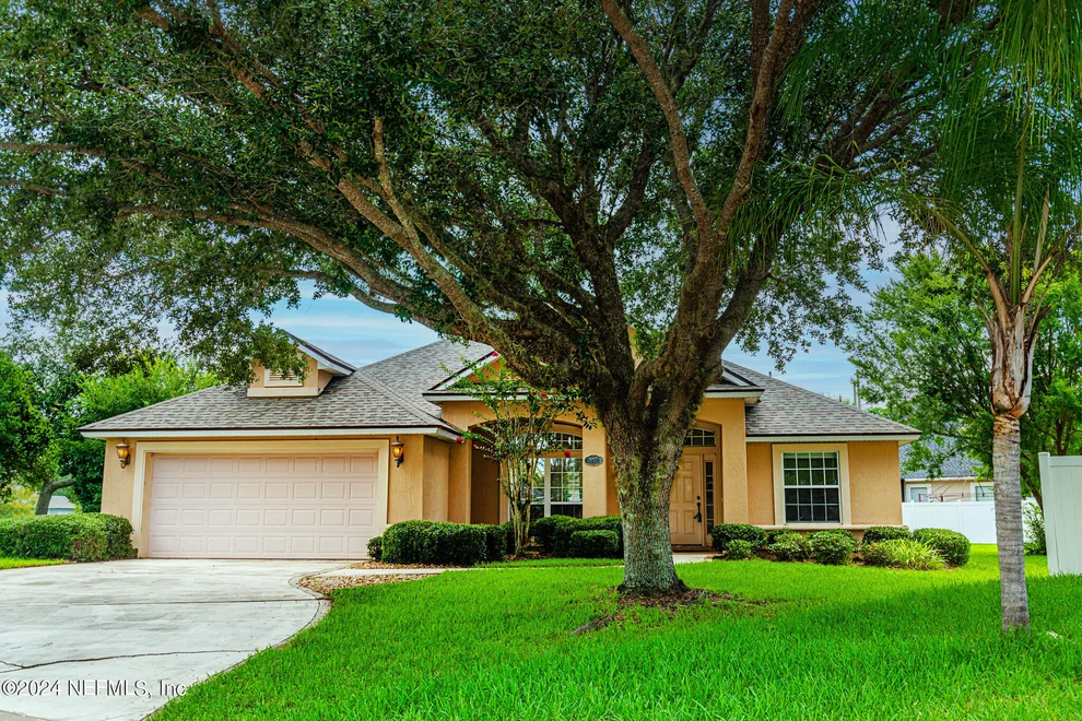 Unit for sale at 10115 CROFTON Court, Jacksonville, FL 32246