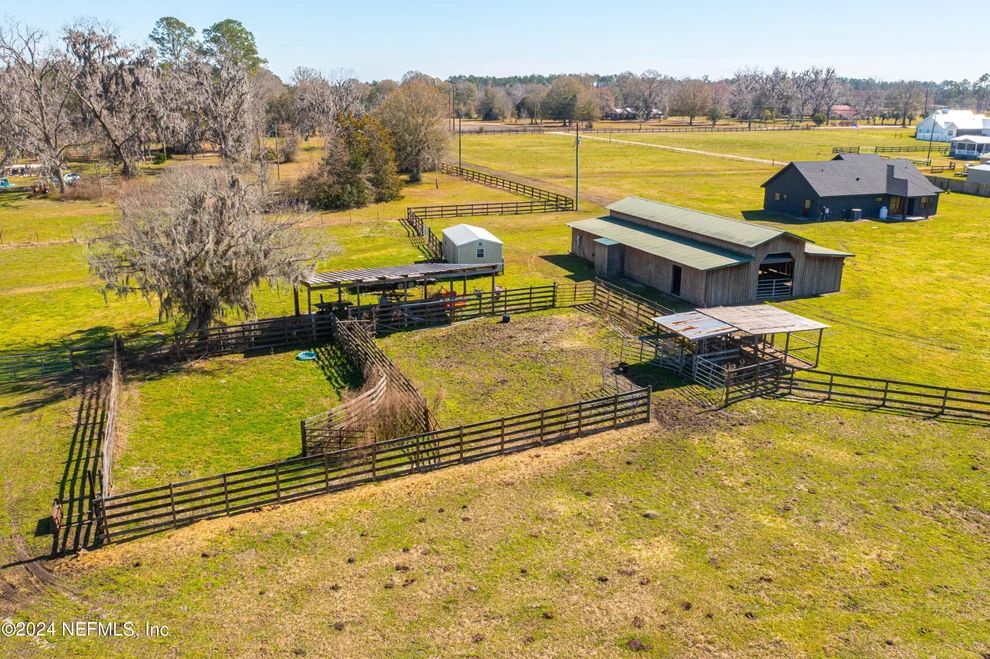 Unit for sale at 6390 BILL DAVIS Road, Glen St. Mary, FL 32040