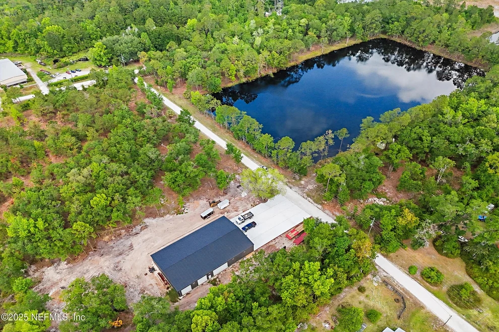 Unit for sale at 126 POOR FARM Road, Palatka, FL 32177