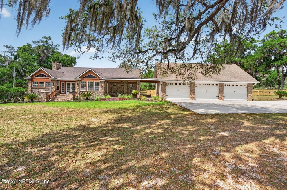 Unit for sale at 130 BULL POND Lane, Hawthorne, FL 32640