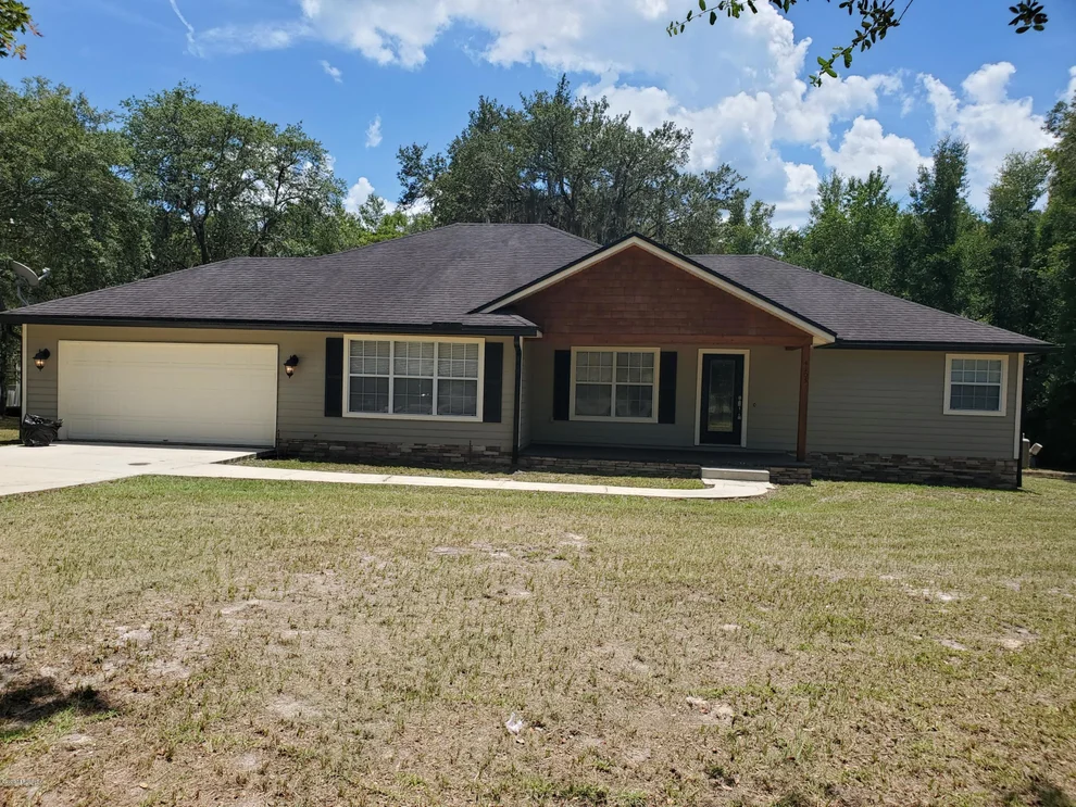 Unit for sale at 4105 SUNNYSIDE Drive, Middleburg, FL 32068