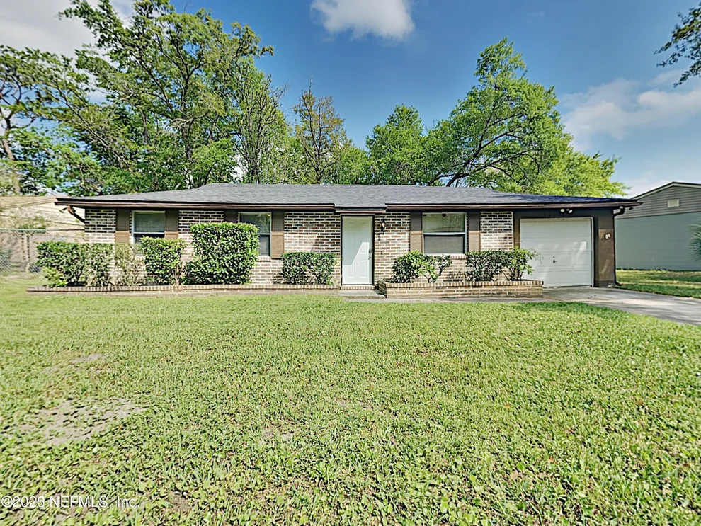 Unit for sale at 11753 RAVEN Drive W, Jacksonville, FL 32218