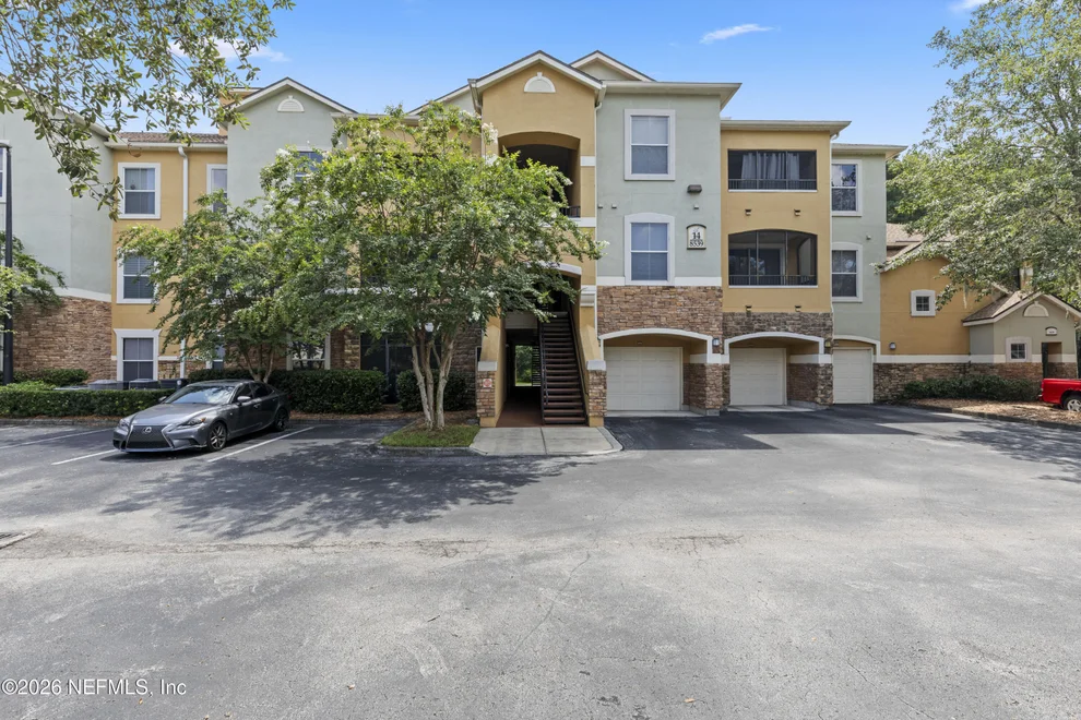 Unit for sale at 8539 GATE Parkway W, Jacksonville, FL 32216