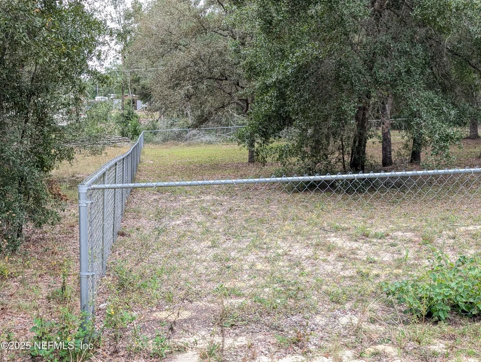 Unit for sale at 211 1ST Way, Interlachen, FL 32148