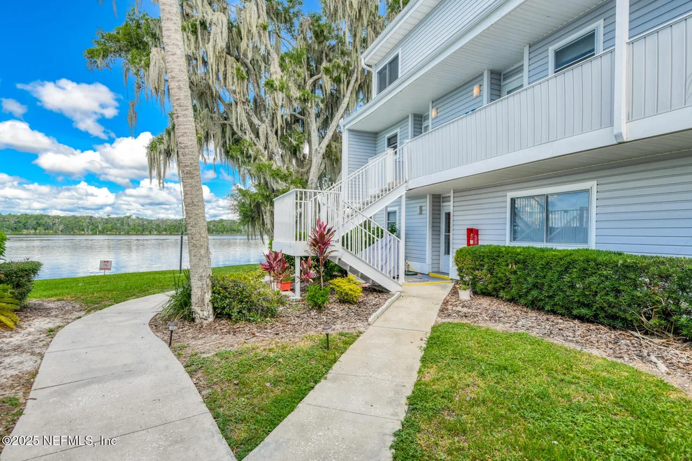 Unit for sale at 222 RIVER BEND Place, Welaka, FL 32193