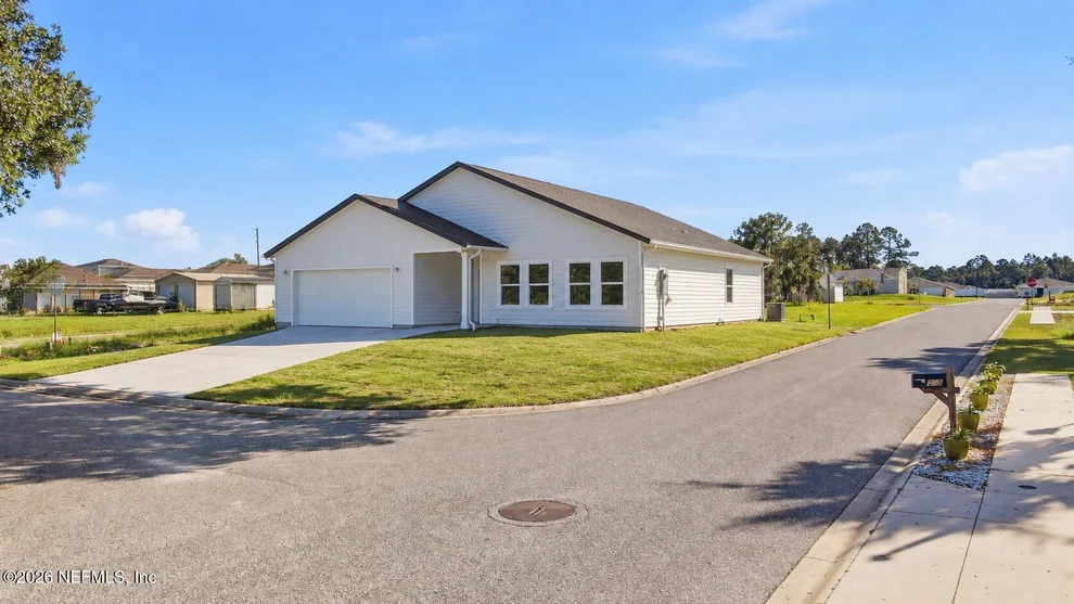 Unit for sale at 115 SIESTA Circle, Welaka, FL 32193