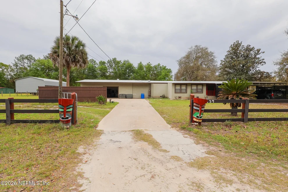 Unit for sale at 239 LYNNE Drive, Palatka, FL 32177