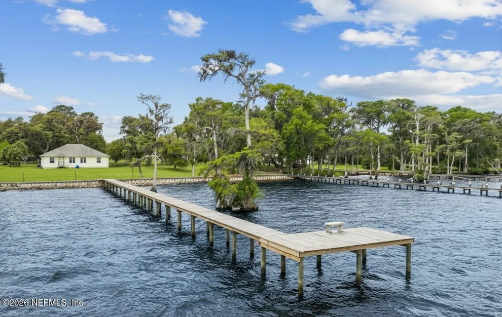Unit for sale at 102 SANDRA Lane, Crescent City, FL 32112