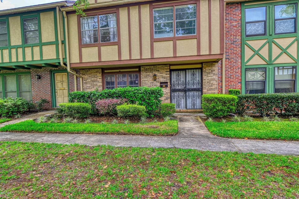 Unit for sale at 8170 TRAFALGAR Square, Jacksonville, FL 32217