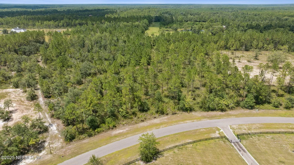 Unit for sale at 14079 DUNROVEN Drive, Bryceville, FL 32009