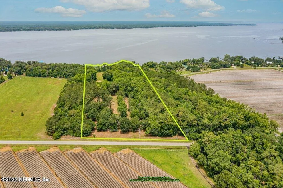 Unit for sale at 281 FEDERAL POINT ROAD Road, East Palatka, FL 32131