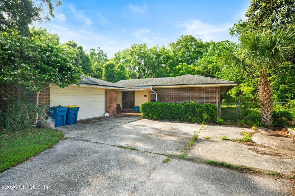 Unit for sale at 1215 LAMANTO Avenue E, Jacksonville, FL 32211
