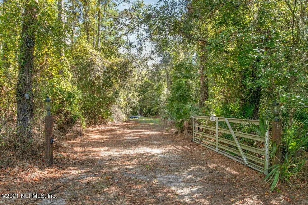 Unit for sale at 157 PINE TREE Road, Palatka, FL 32177