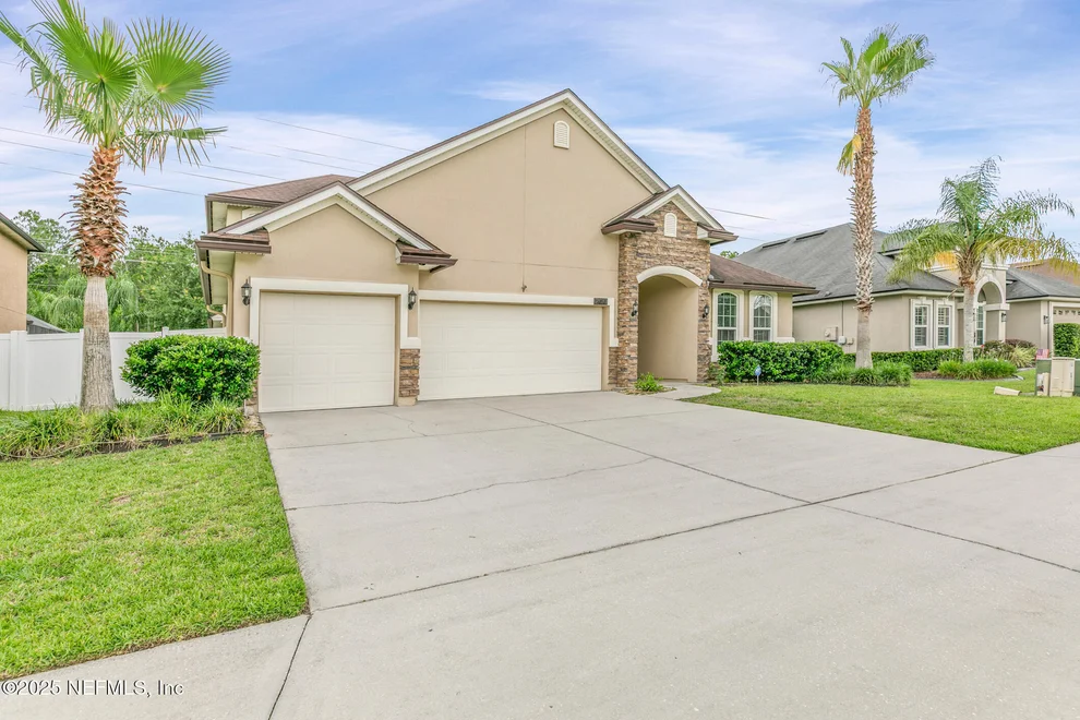 Unit for sale at 200 ELLSWORTH Circle, St. Johns, FL 32259