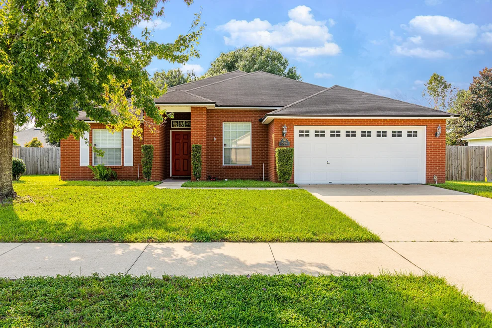 Unit for sale at 628 MARTIN LAKES Drive E, Jacksonville, FL 32220
