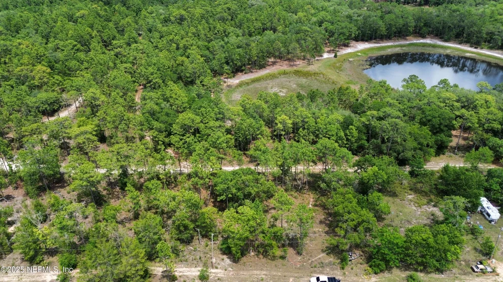 Unit for sale at 188 HIGHLAND Drive, Hawthorne, FL 32640