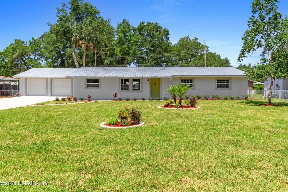 Unit for sale at 420 ELMWOOD Avenue, Palatka, FL 32177