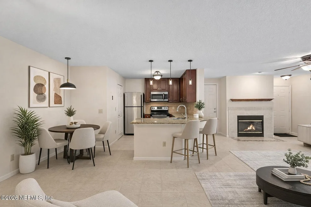 Unit for sale at 13715 RICHMOND PARK Drive N, Jacksonville, FL 32224