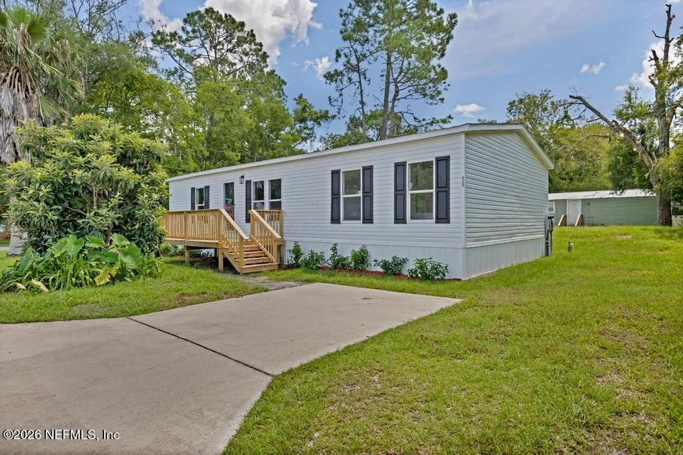 Unit for sale at 411 E LAKE Street, Palatka, FL 32177