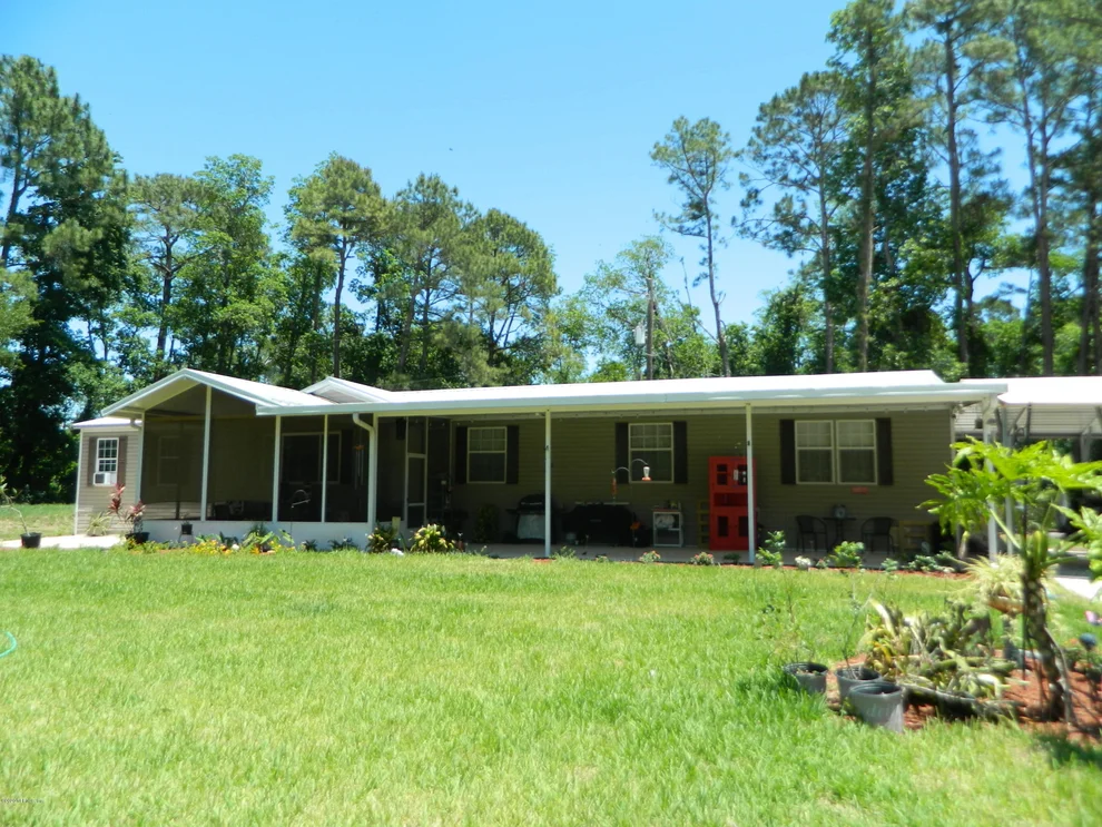 Unit for sale at 128 ROBERTS Road, East Palatka, FL 32131