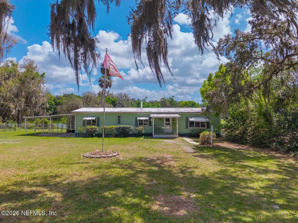 Unit for sale at 215 SARATOGA Drive, Satsuma, FL 32189