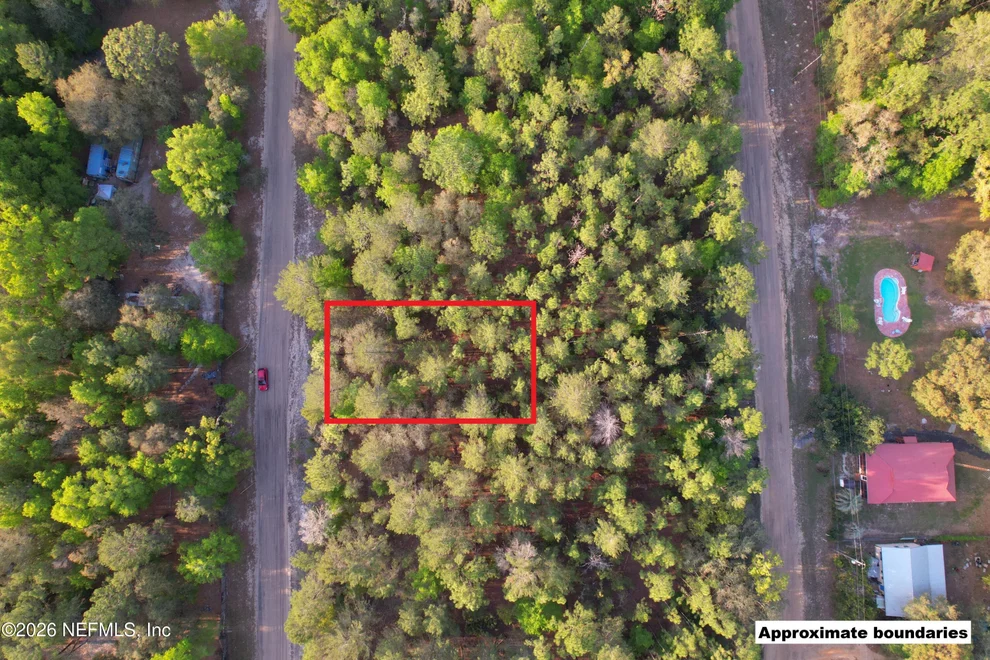 Unit for sale at 522 JANET Avenue, Interlachen, FL 32148