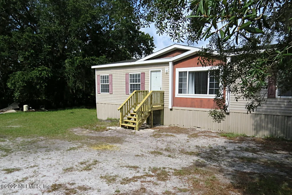 Unit for sale at 137 DOUGLAS Avenue, Palatka, FL 32177
