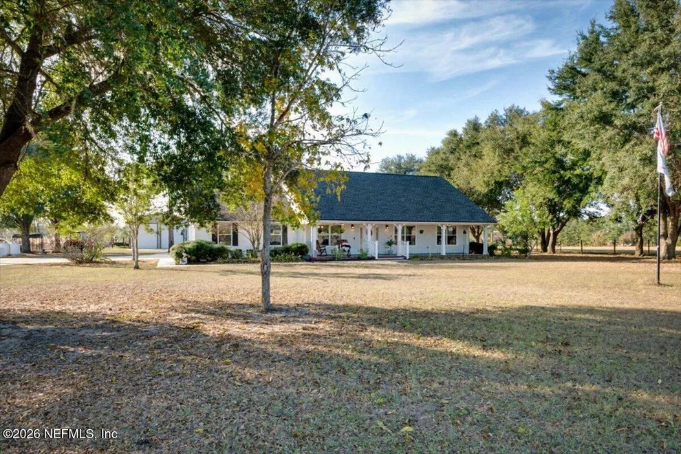 Unit for sale at 371298 KINGS FERRY Road, Hilliard, FL 32046