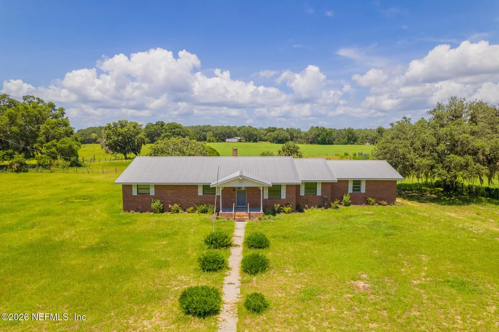Unit for sale at 401 PLEASANT Street, Pomona Park, FL 32181