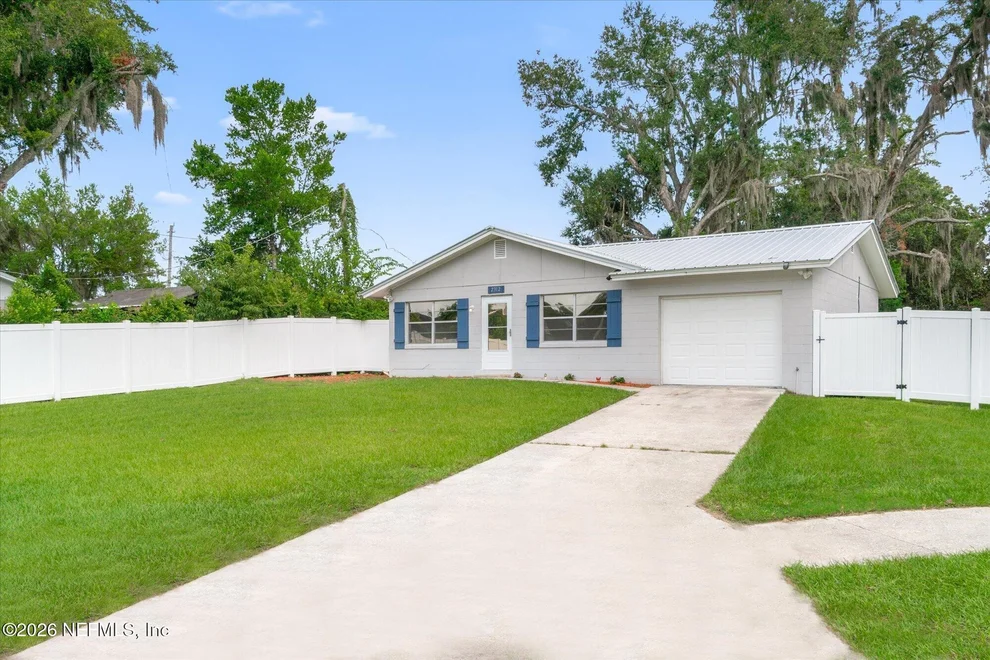 Unit for sale at 2312 SILVER LAKE Drive, Palatka, FL 32177