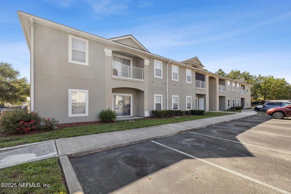 Unit for sale at 5050 PLAYPEN Drive, Jacksonville, FL 32210