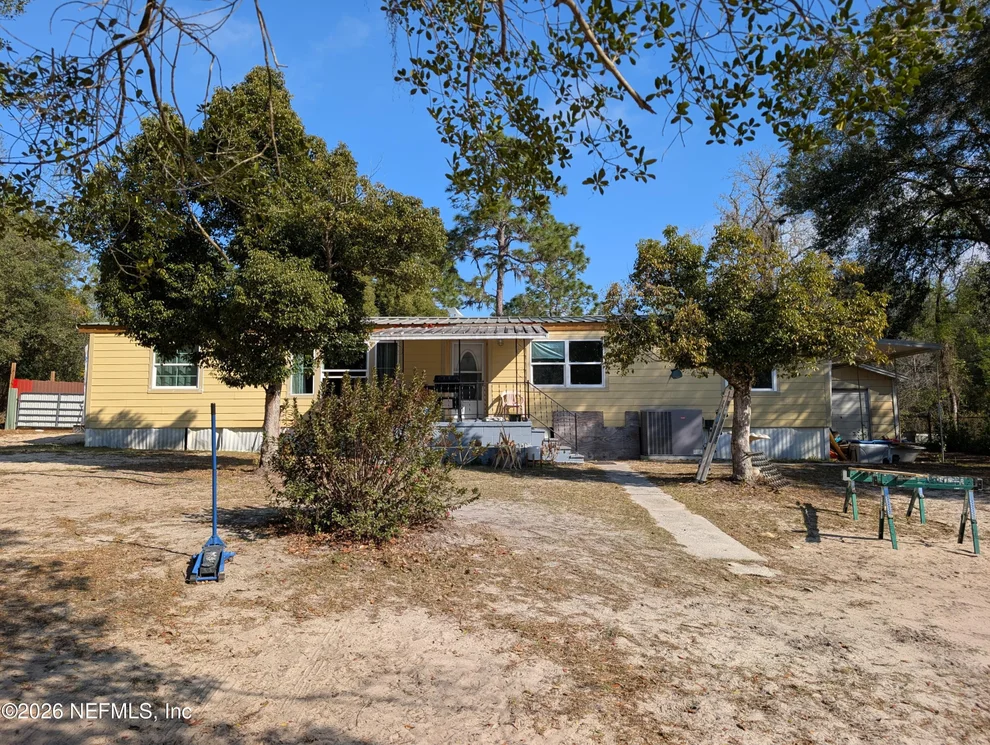Unit for sale at 110 SILVER LAKE Drive, Hawthorne, FL 32640