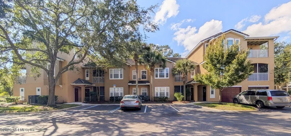 Photo of 10075 Gate Parkway North, Jacksonville, FL 32246