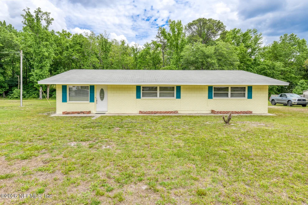 Unit for sale at 104 HEIDT Lane, Palatka, FL 32177