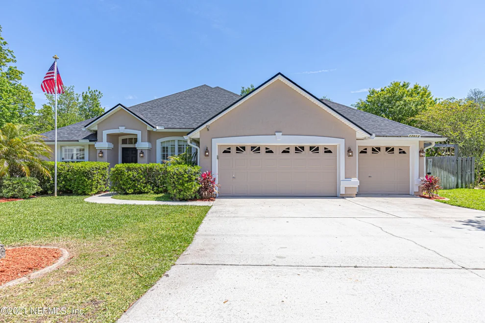 Unit for sale at 12013 LONDON LAKE Drive, Jacksonville, FL 32258